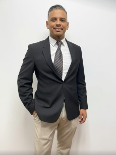 Anthony Baca — Director Comercial Vocês Travels